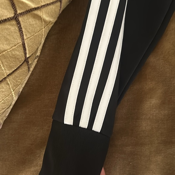 adidas medium women jacket - Picture 3 of 3